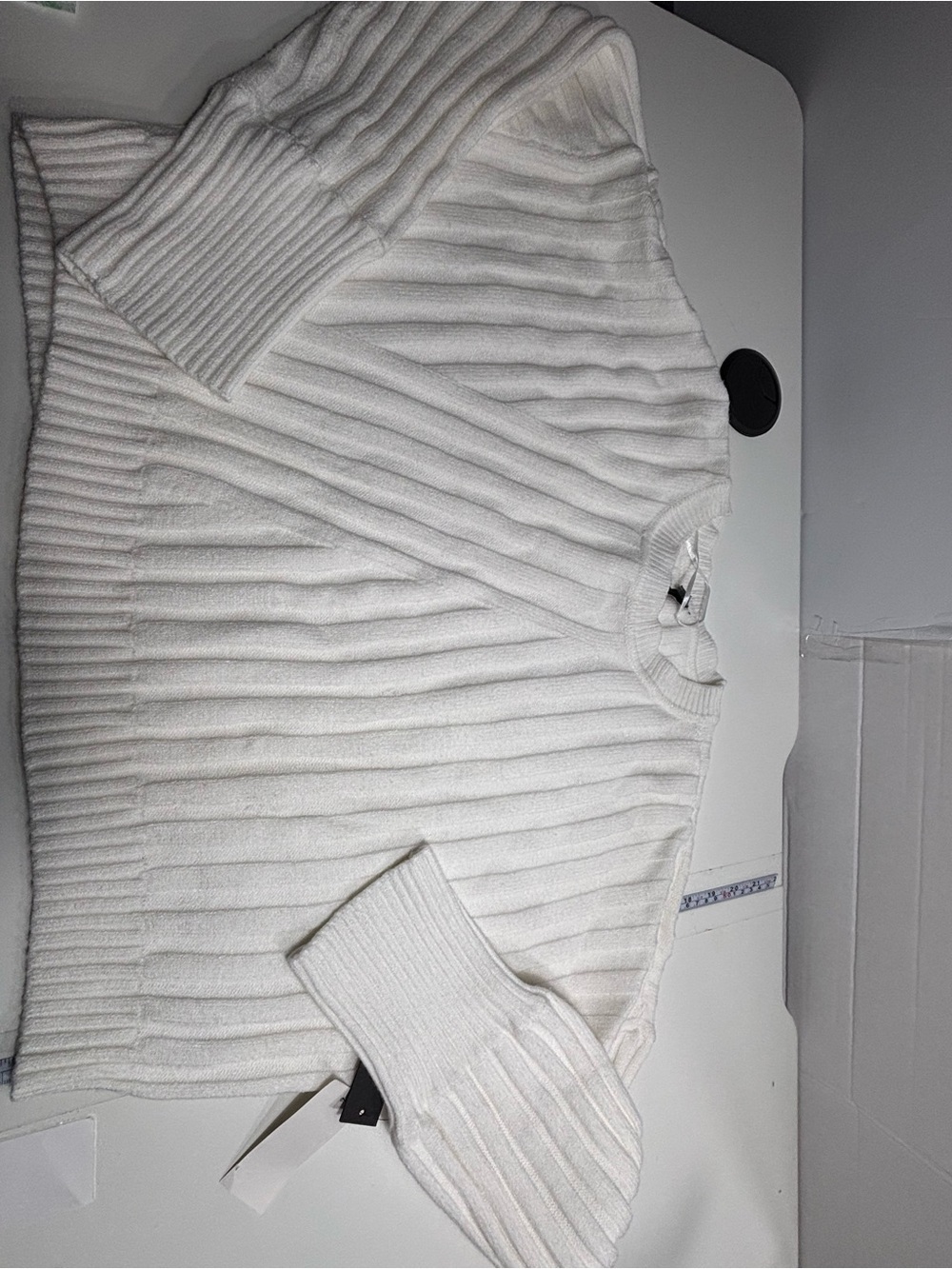Design Label Chunky Ribbed Winter White Sweater - Picture 5 of 7